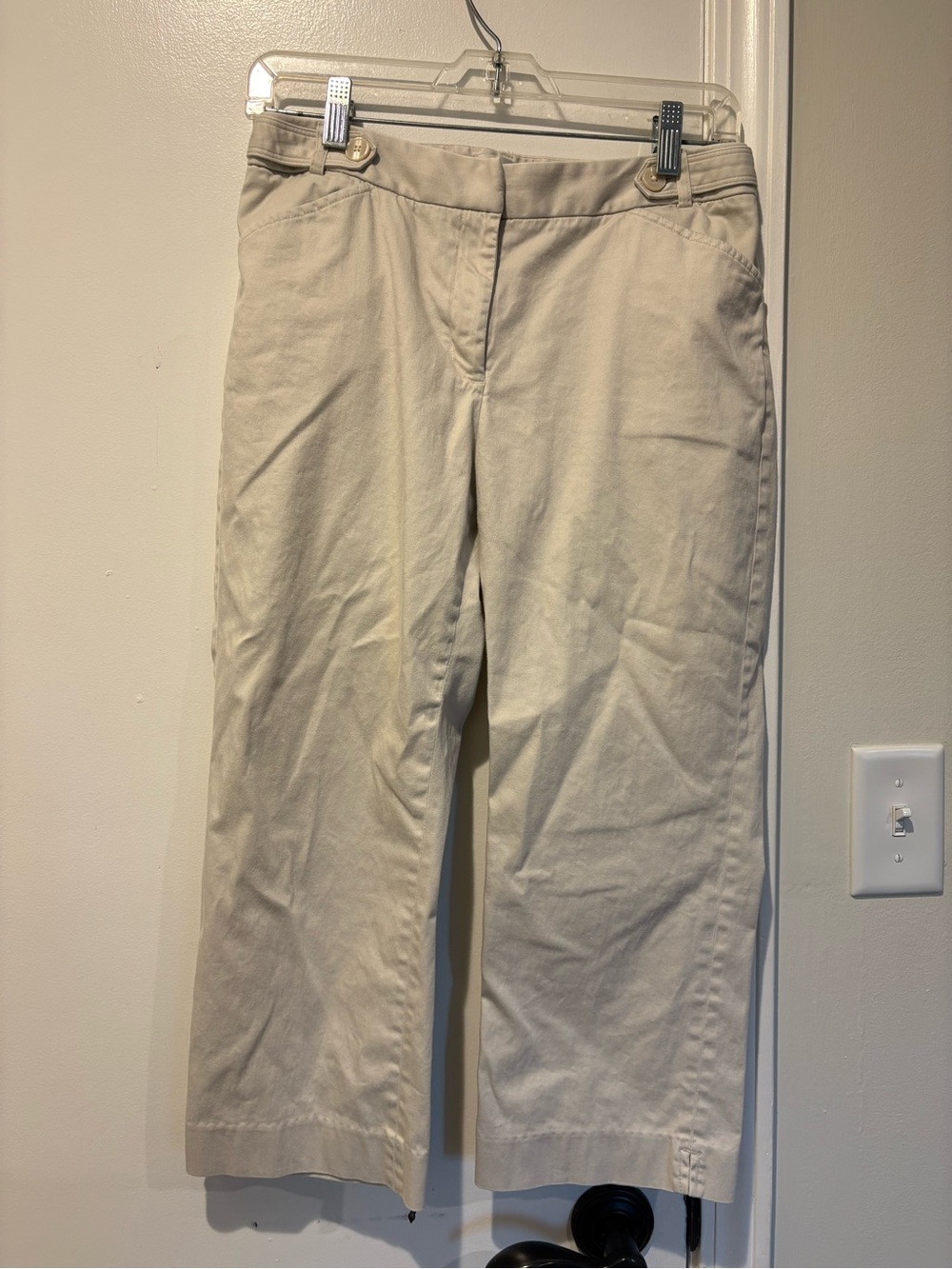 Y2K, Preppy Van Heusen Light Beige Capri Khakis